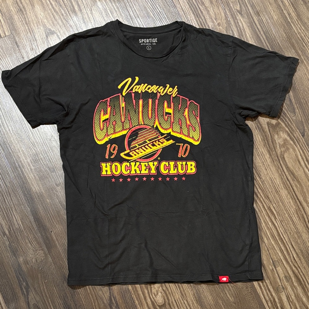 Black Vancouver Canucks T-Shirt